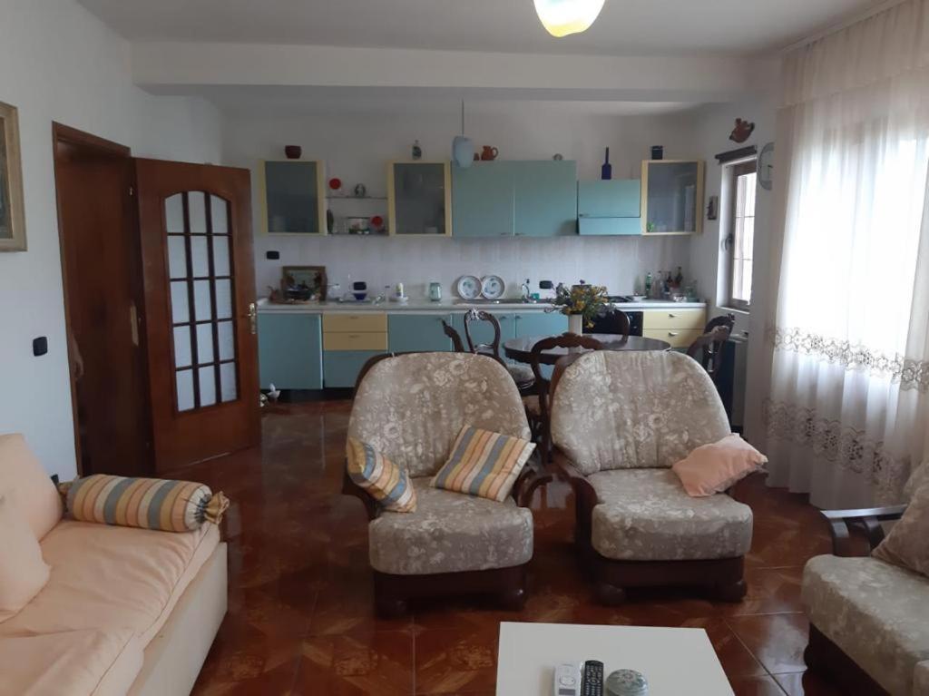 Guesthouse Villa Rosa Berat Chambre photo